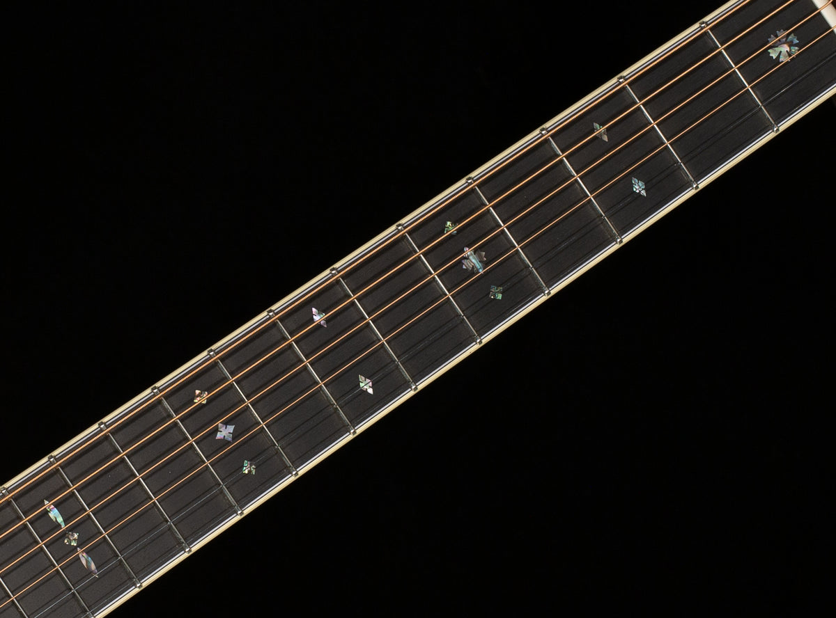 Martin Custom Shop Willcutt Exclusive 00-42 Style Wild Grain East Indian Rosewood/Spruce (299)
