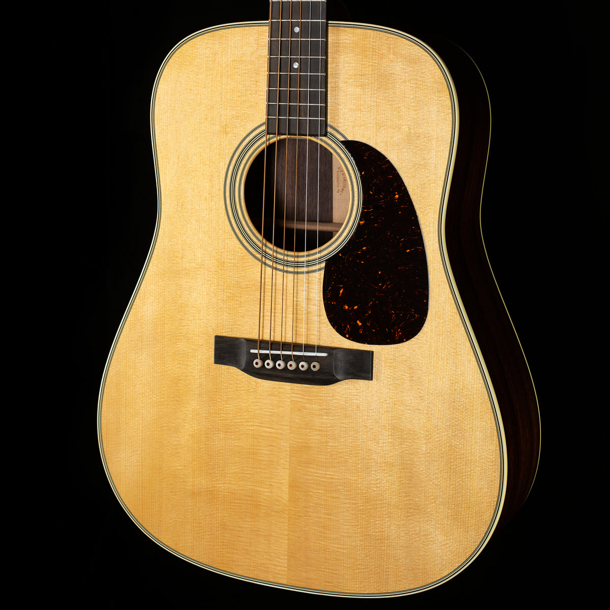Martin D-28 (451)