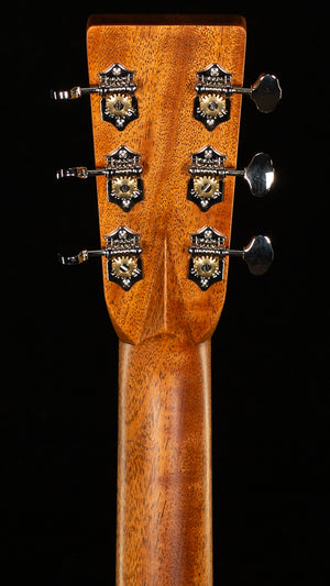 Martin Custom Shop Willcutt Exclusive OM 28 Style Carpathian Spruce/Exceptional Broad Figure Koa (695)
