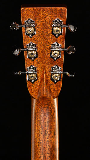 Martin Custom Shop Willcutt Exclusive Dreadnought 28 Style Adirondack VTS/Wild Grain East Indian Rosewood (696)