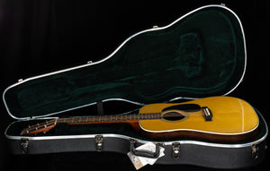 Martin D-28 (512)
