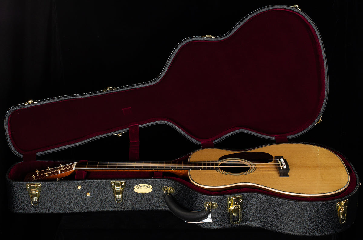 Martin 000-28E Modern Deluxe (776)