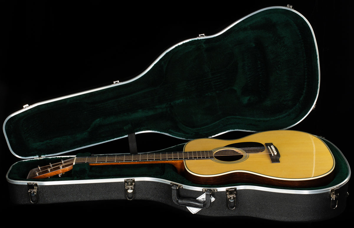 Martin OM-28 (216)