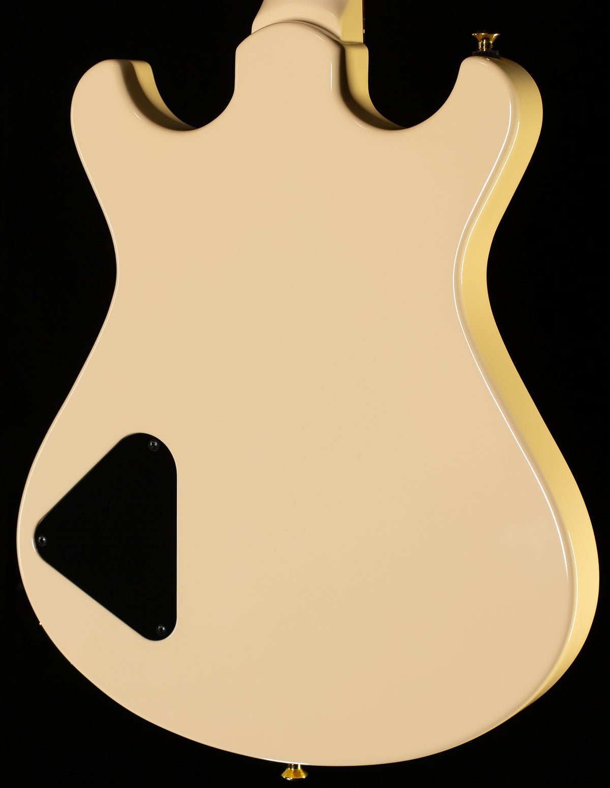 Knaggs Billy Morrison Keya-J-BM Nico Cream (331)