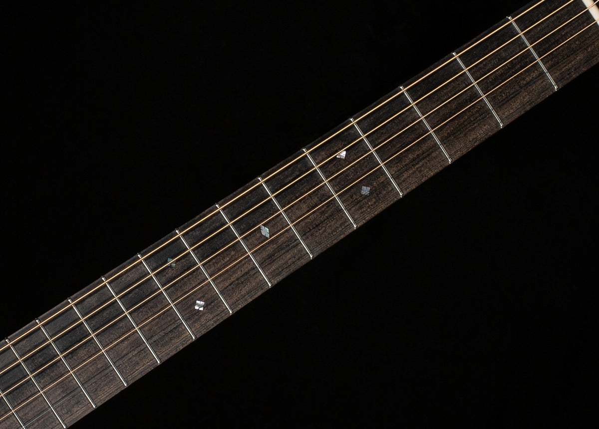 Collings 002H 14-Fret Adirondack Spruce Top (109)