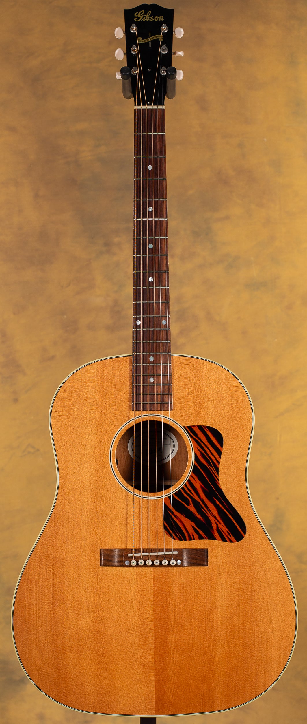2013 Gibson J-35 Natural