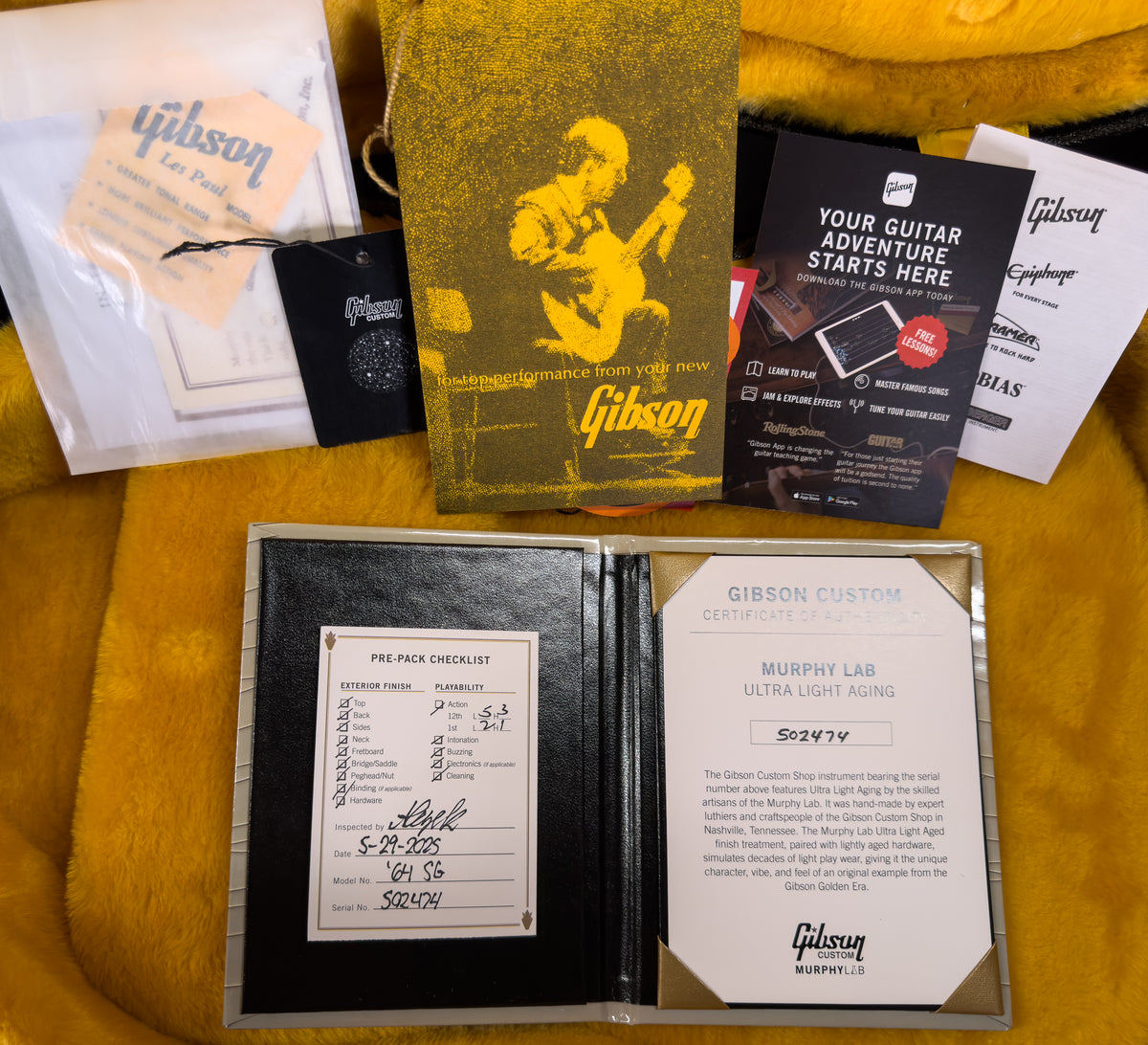 Gibson Custom Shop 1964 SG Standard Reissue Maestro Ultra Light Aged Cherry Red (474)