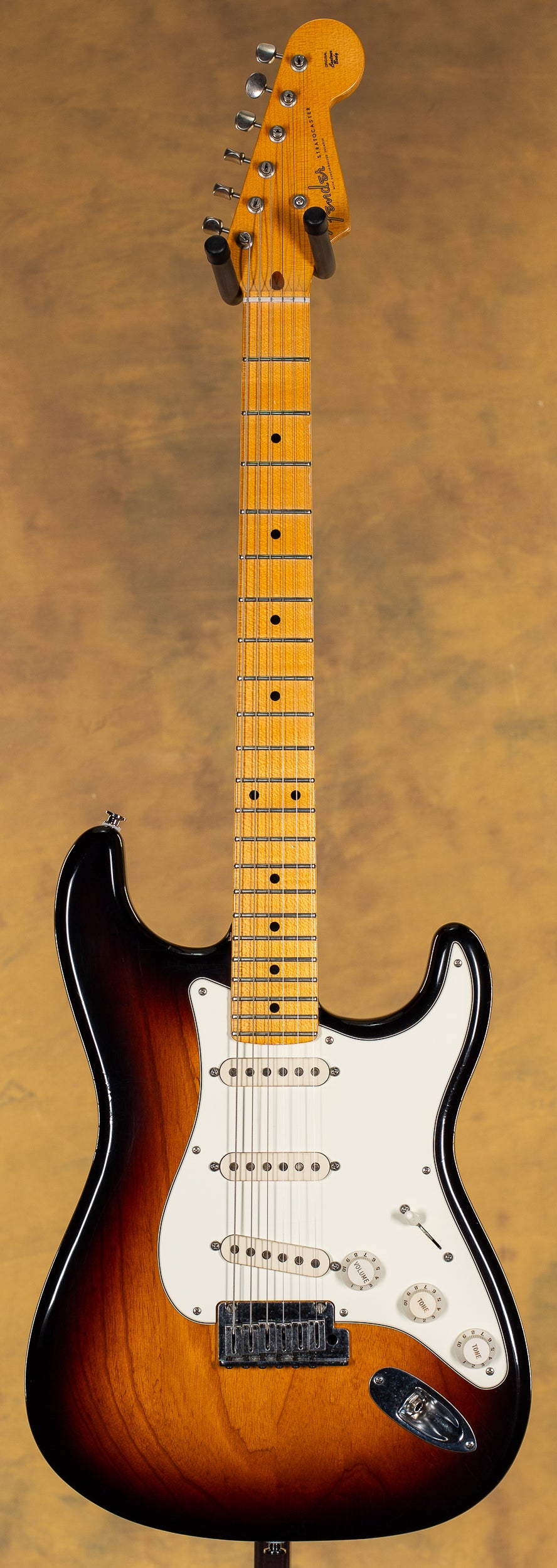 2012 Fender Custom Shop Stratocaster Pro Closet Classic Sunburst Abigail Ybarra Red Hots