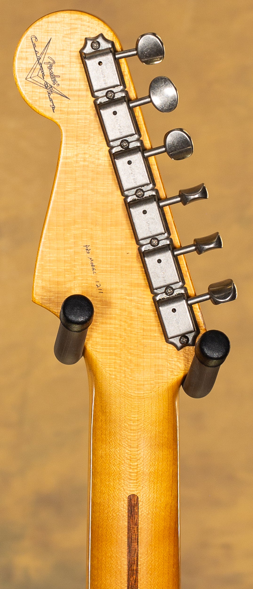 2012 Fender Custom Shop Stratocaster Pro Closet Classic Sunburst Abigail Ybarra Red Hots