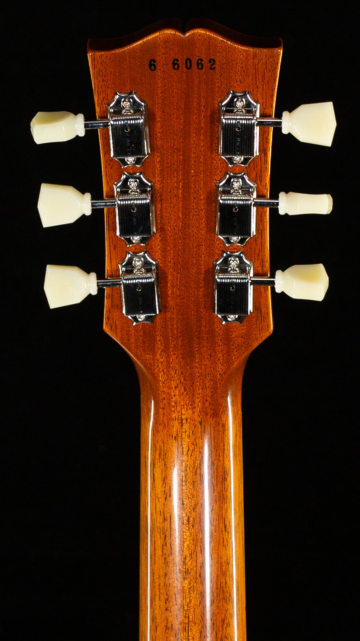 Gibson Custom Shop Willcutt Cavern Collection 1956 Les Paul Standard VOS Goldtop Chambered (062)