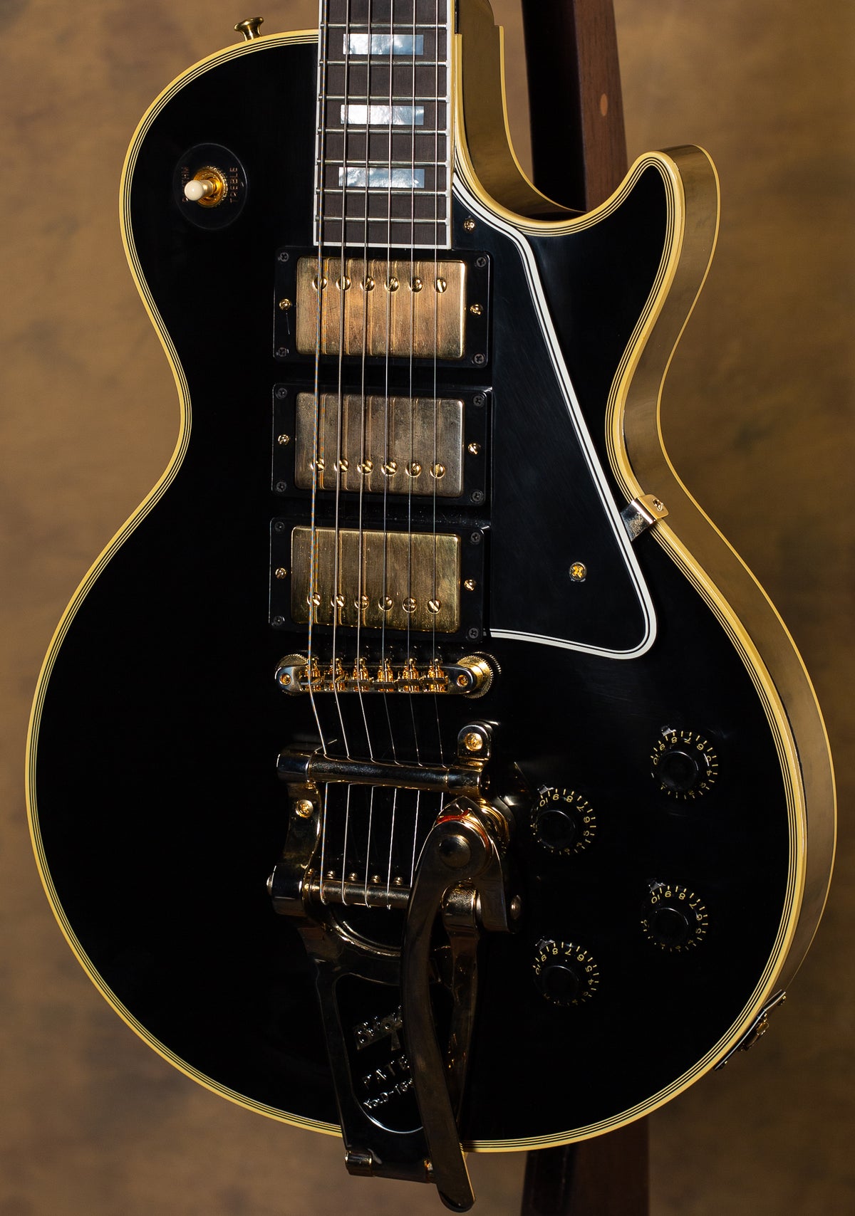 Gibson Custom Shop 1957 Les Paul Custom 3 Pickup Bigsby