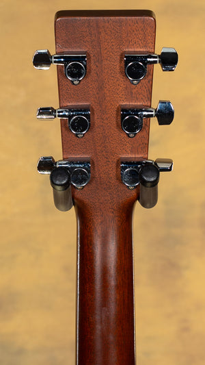 2000 Martin DR Acoustic Guitar w/ Hardshell Case