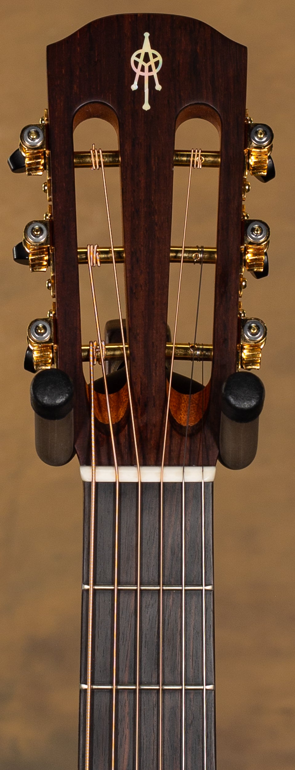 Alvarez DYMR70SB Yairi Masterworks Slope Shoulder Dreadnought Sunburst