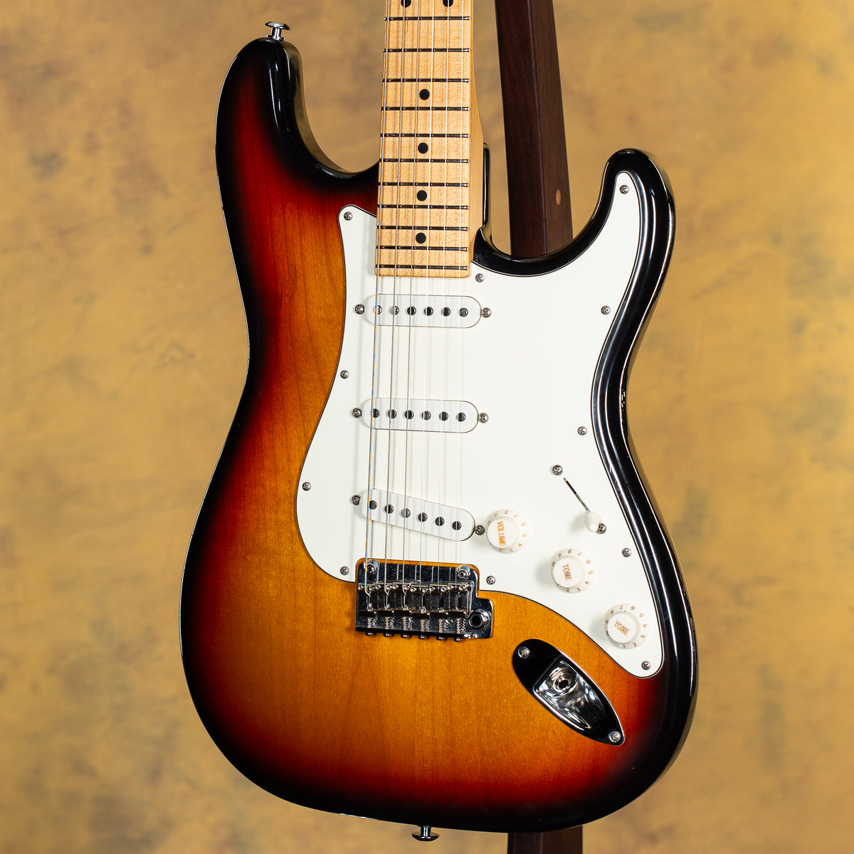 2023 Suhr Classic S Antique 3 Tone Burst Maple SSS