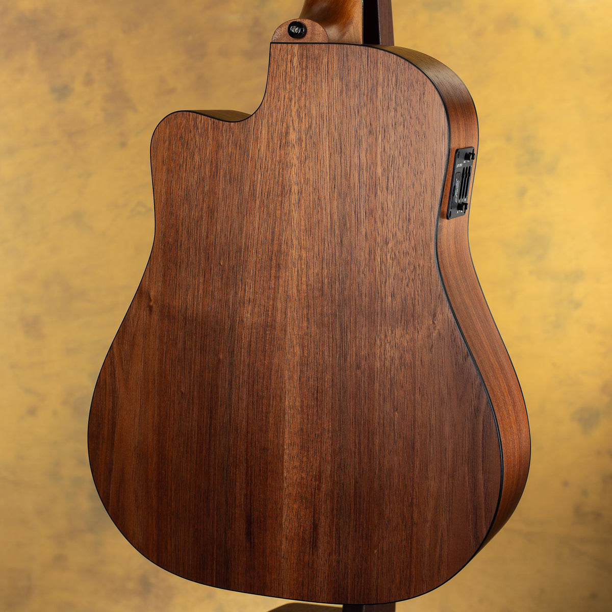 Maton Guitars EBW70C Blackwood Dreadnought