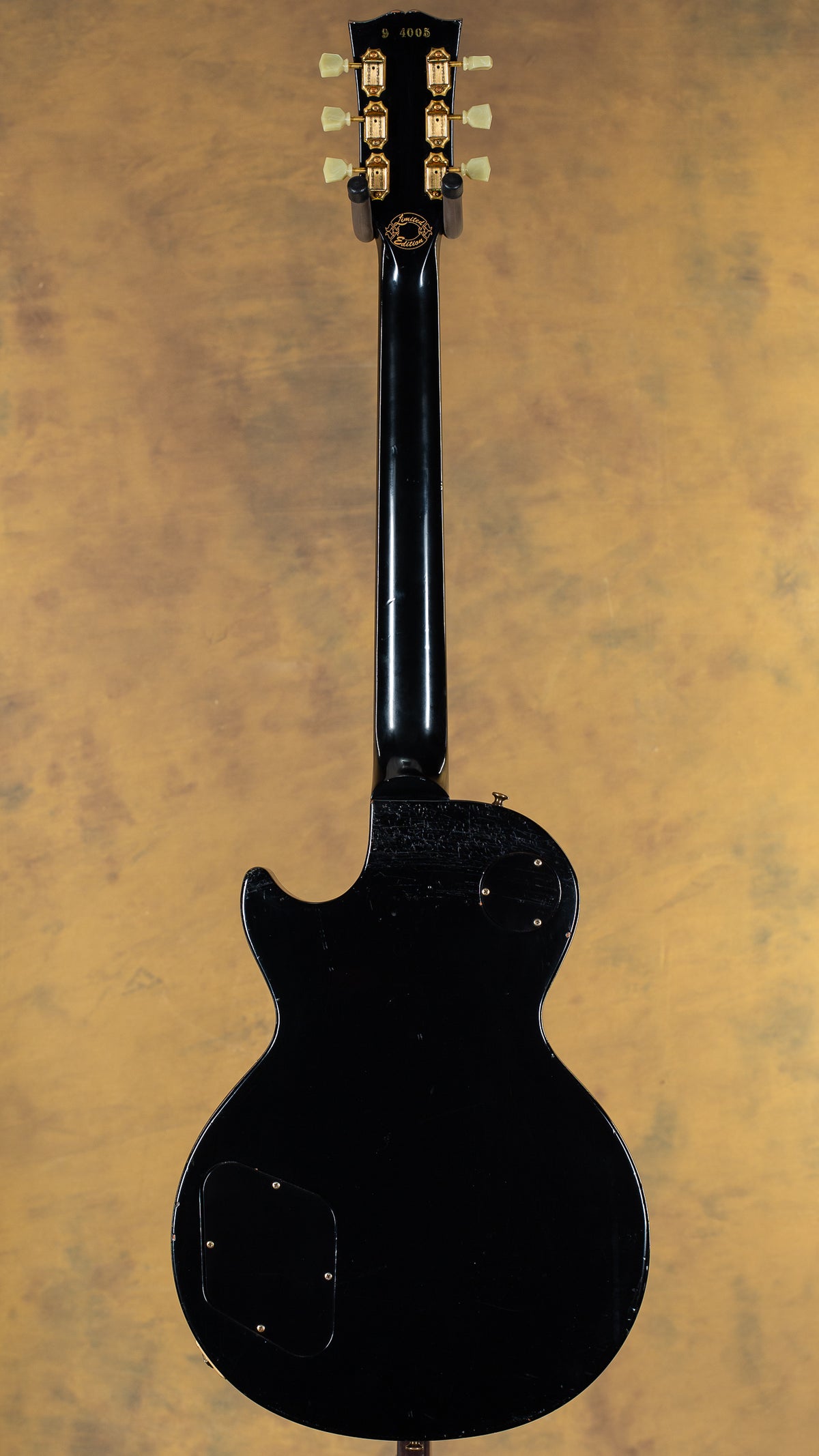 1999 Gibson Limited Edition Les Paul Classic Ebony Gold Hardware