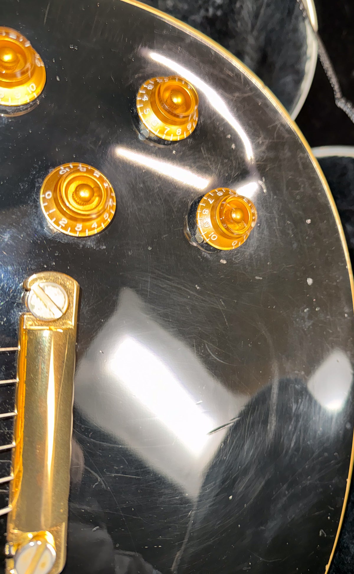 1999 Gibson Limited Edition Les Paul Classic Ebony Gold Hardware