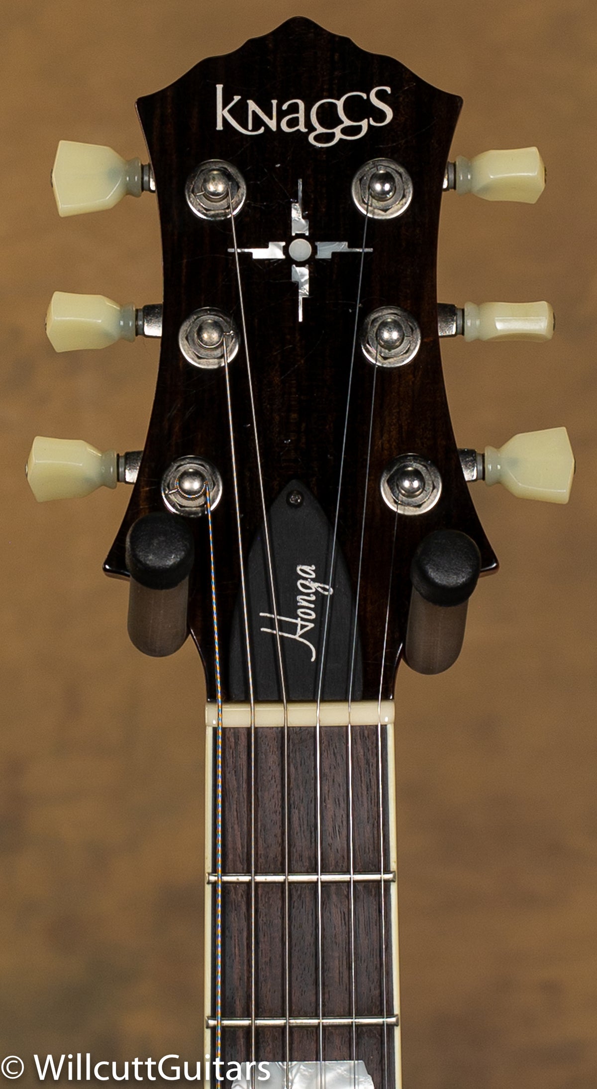 Knaggs Influence Honga Vintage Cherry Gloss Relic