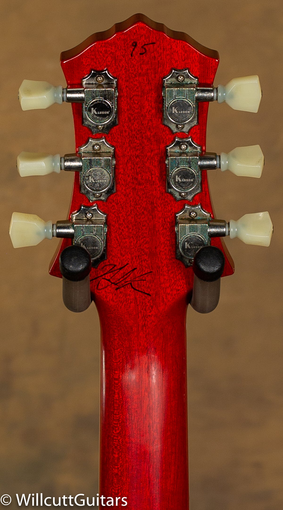 Knaggs Influence Honga Vintage Cherry Gloss Relic