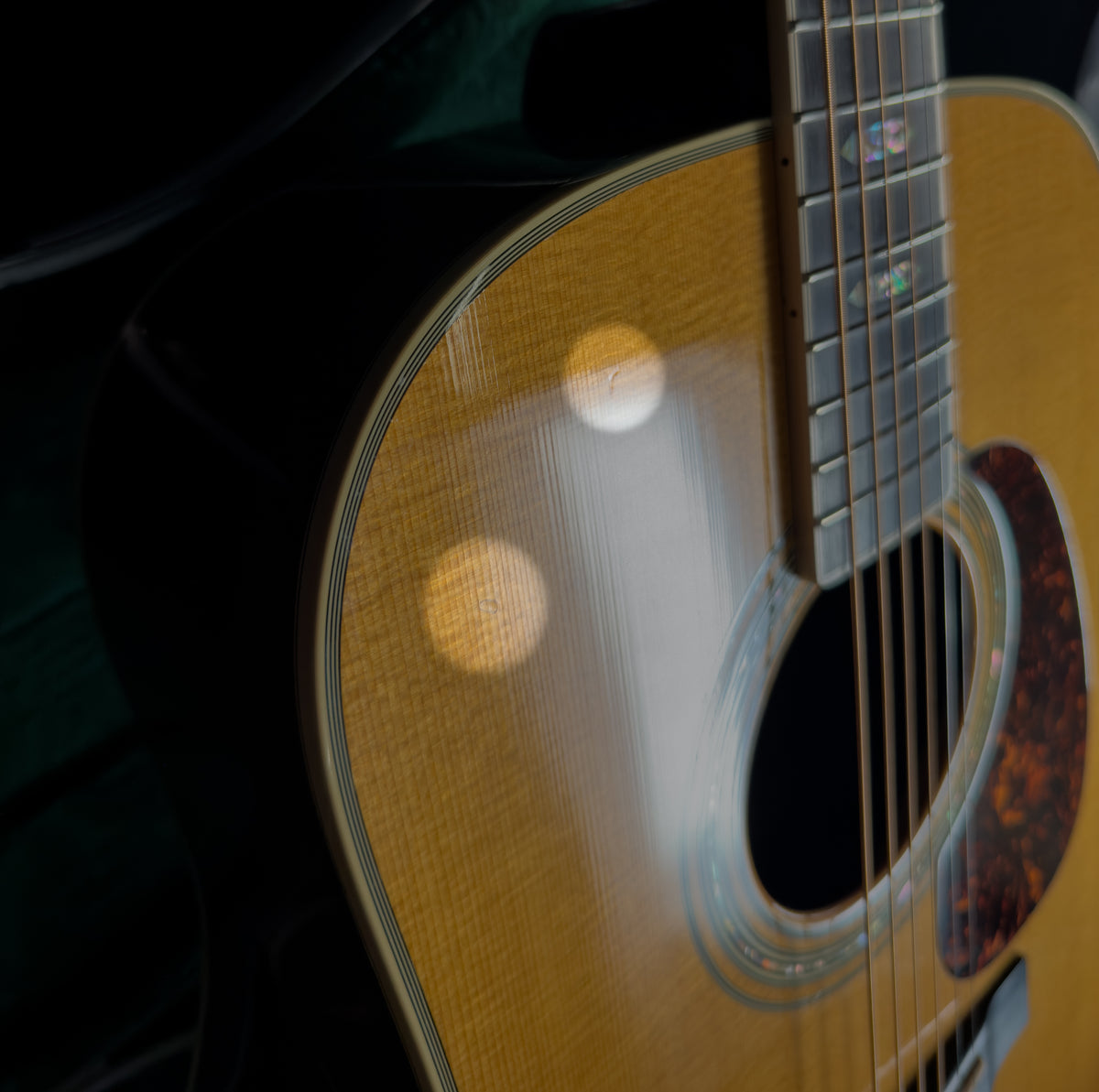 2004 Martin D-40 Acoustic Guitar