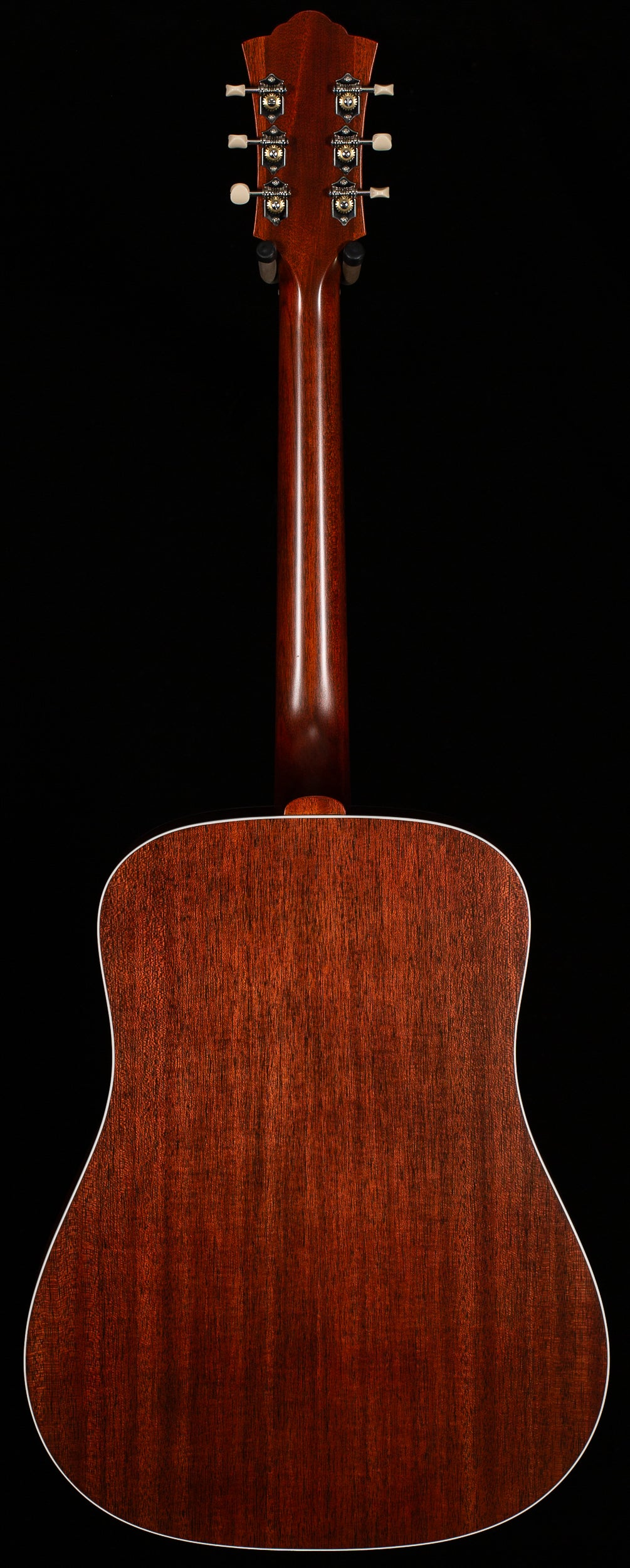 Guild D-40 Standard (657)