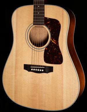 Guild D-40 Standard (657)