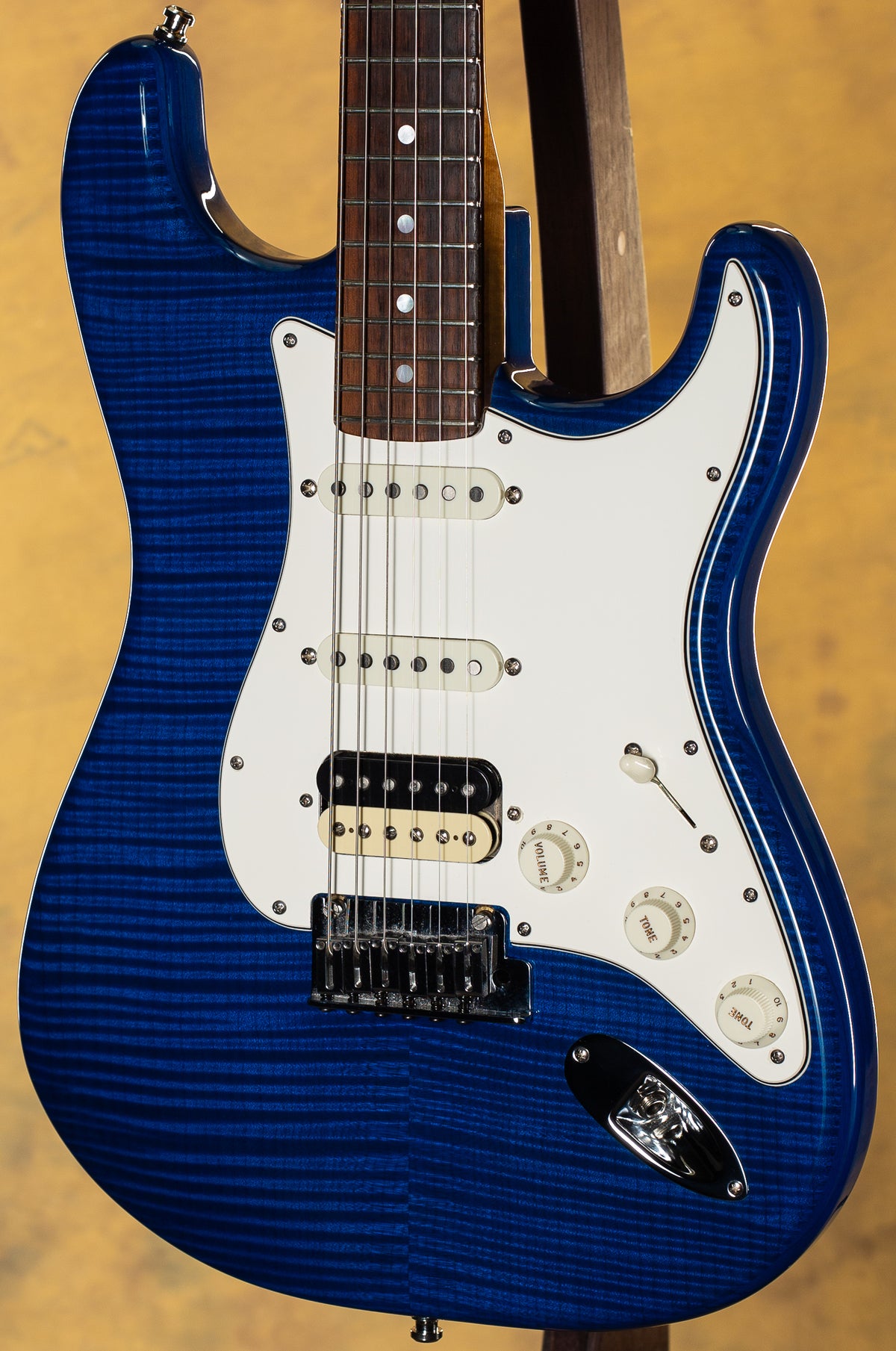 2015 Fender Custom Shop American Custom Stratocaster FMT HSS Sapphire Blue Transparent