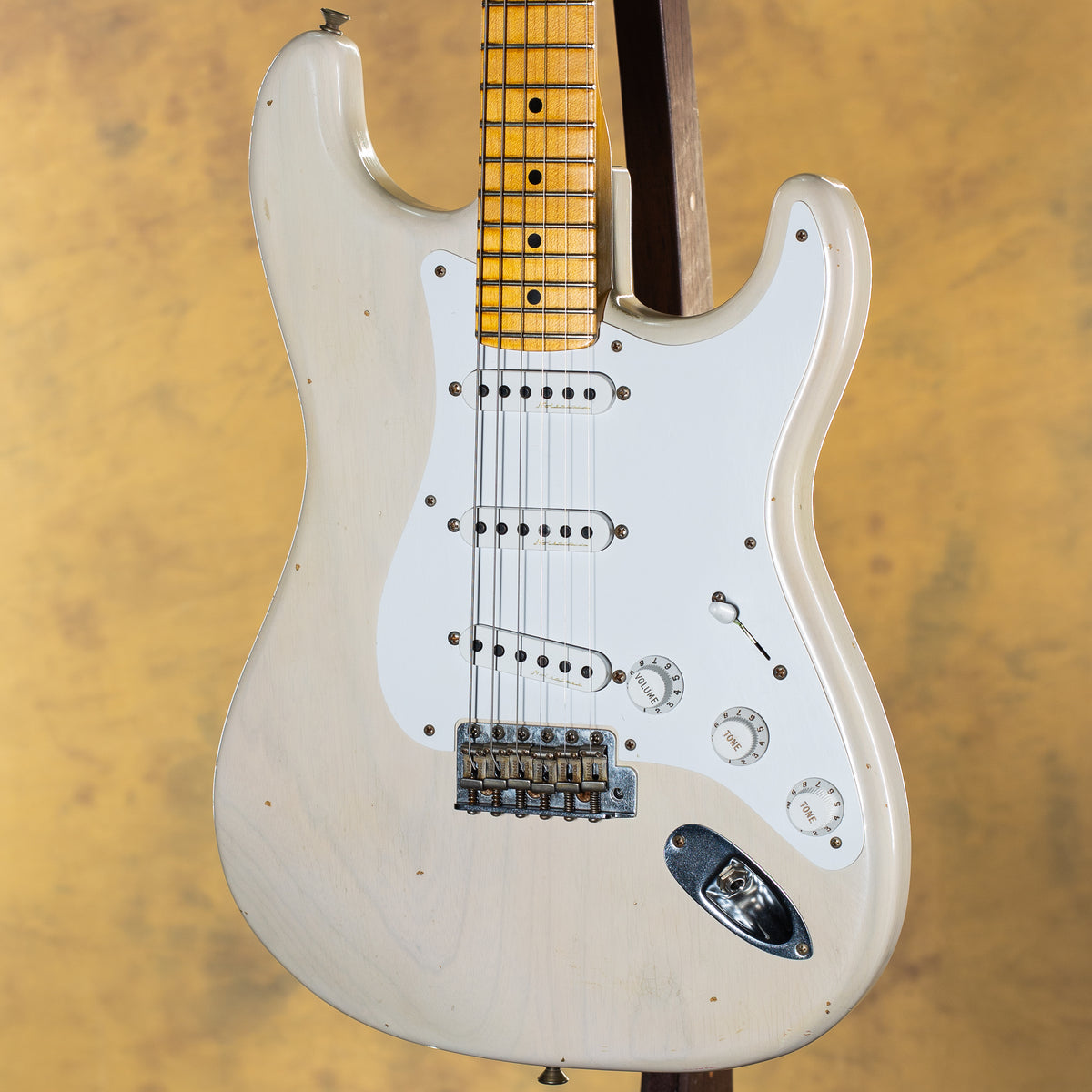 2017 Fender Custom Shop Eric Clapton Signature Stratocaster Journeyman Relic Aged White Blonde