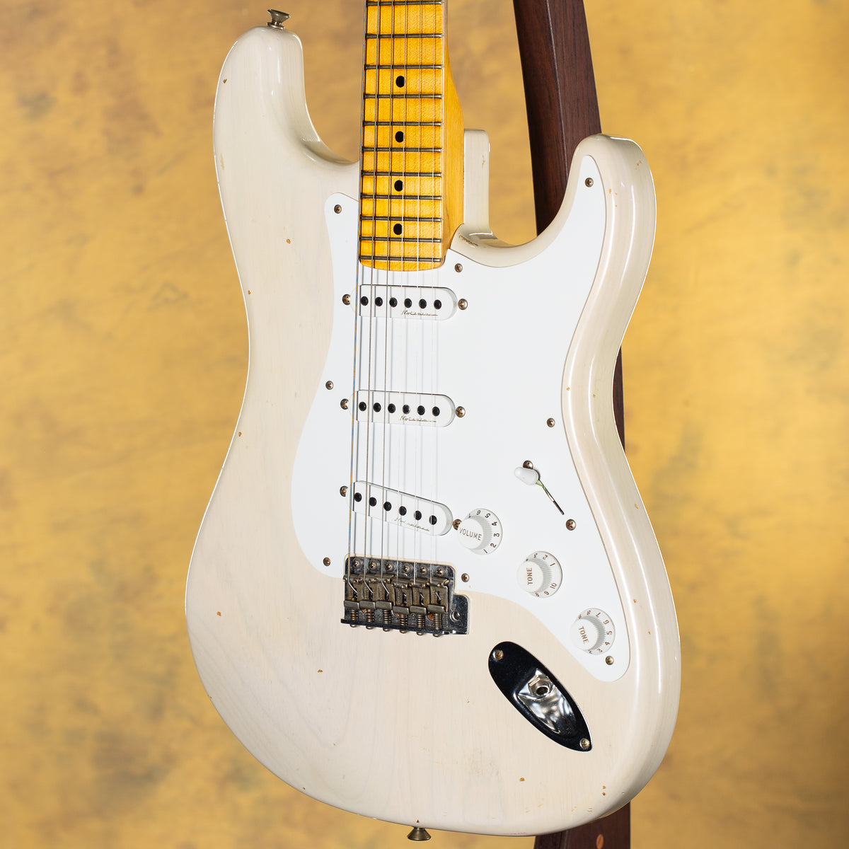 2017 Fender Custom Shop Eric Clapton Signature Stratocaster Journeyman Relic Aged White Blonde