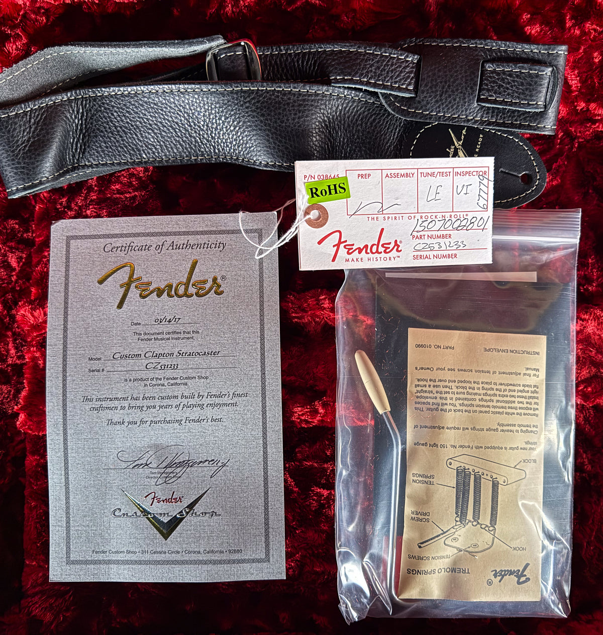 2017 Fender Custom Shop Eric Clapton Signature Stratocaster Journeyman Relic Aged White Blonde