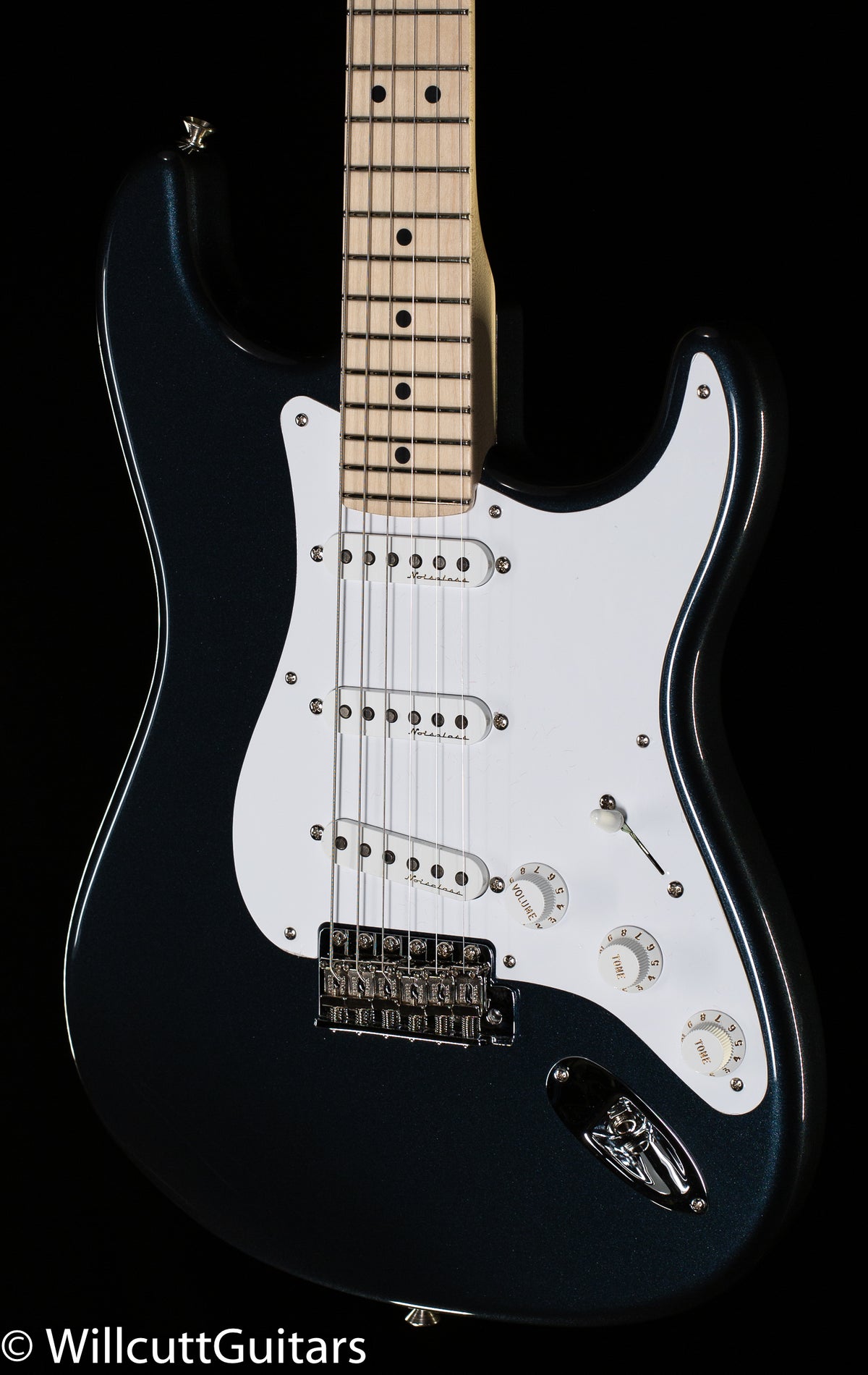 Fender Eric Clapton Signature Stratocaster, Maple Fingerboard, Mercedes Blue (224)
