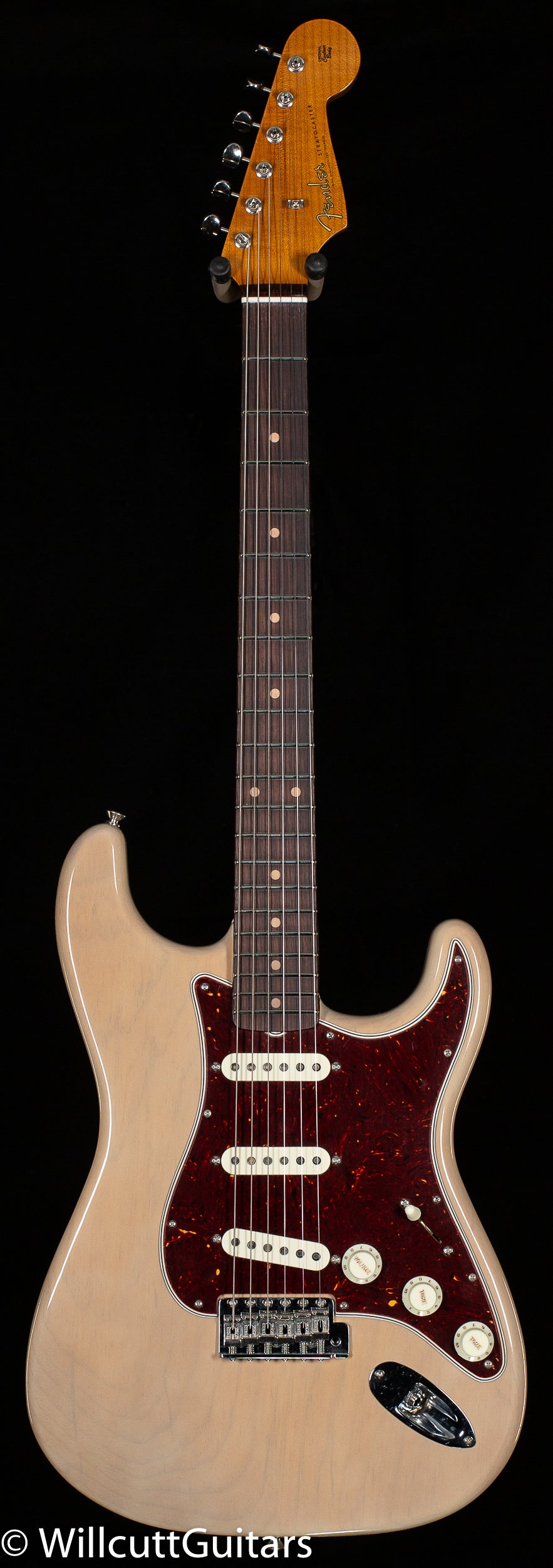 割引注文Fender Custom Shop Deluxe Stratocaster 2015 Satin Transparent Cobalt Blue With AAA Quilted Maple Top フェンダー カスタムショップ フェンダー