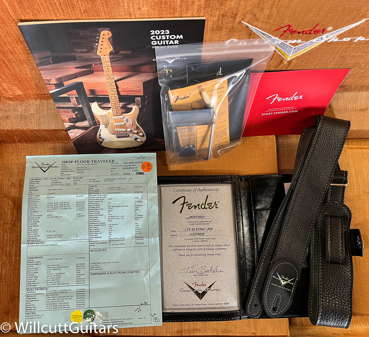 Fender Custom Shop 1956 Stratocaster Journeyman Relic Super Faded Aged Candy Apple Red (029)