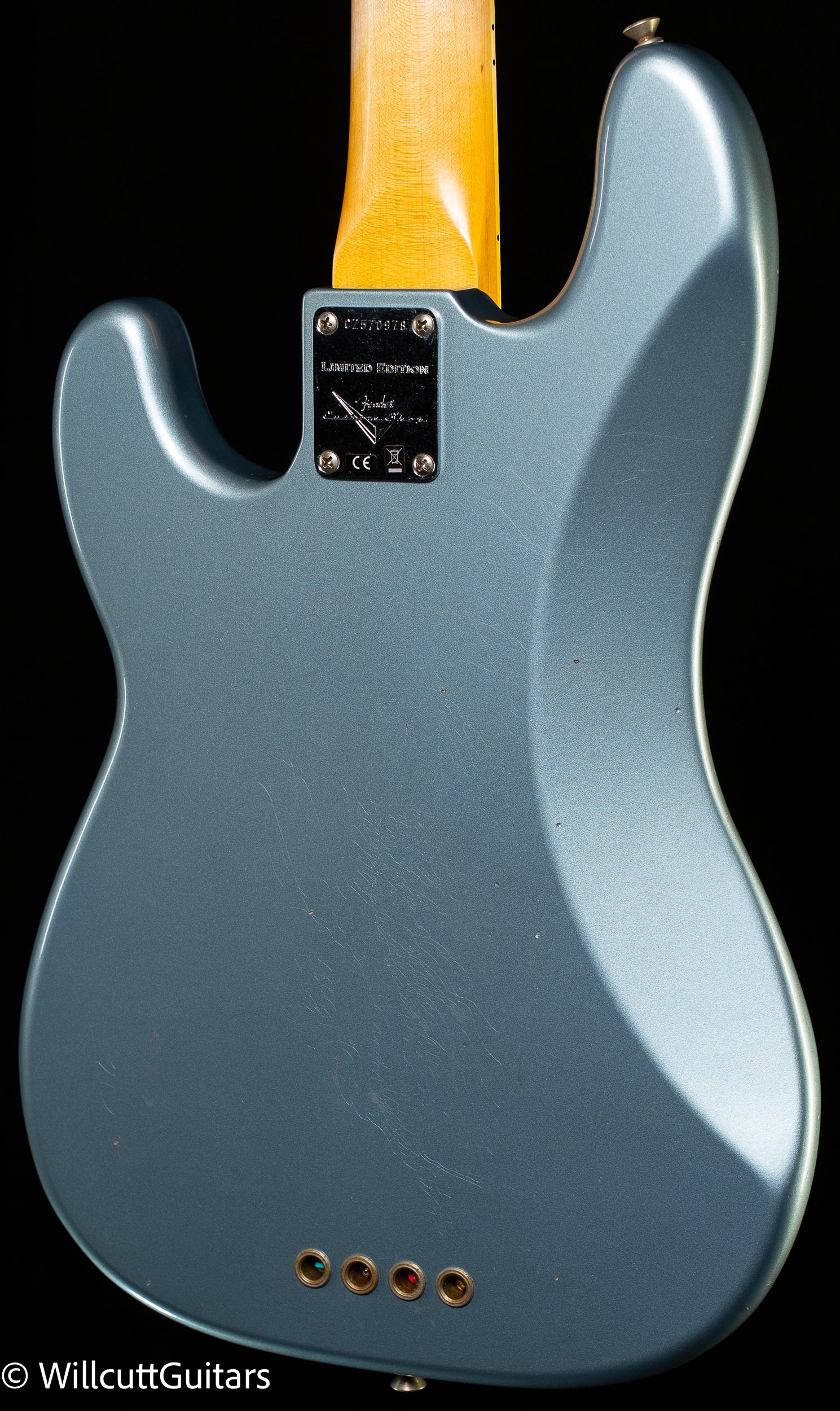 Fender Custom Shop LTD P-Bass Special Journeyman Relic Ice Blue
