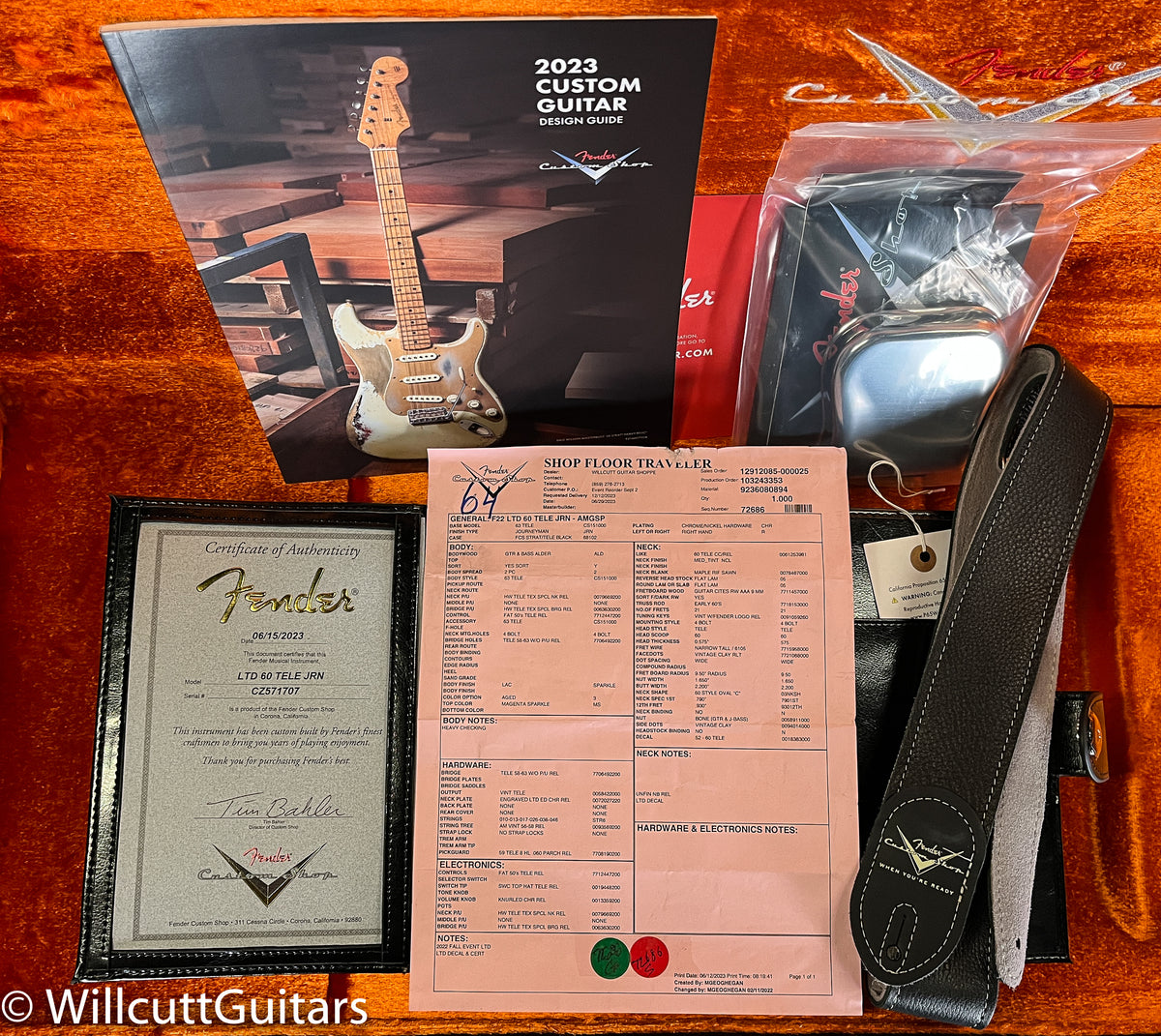 Fender Custom Shop LTD 1960 Telecaster Journeyman Relic Aged Magenta Sparkle (707)