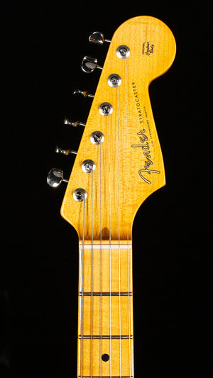 Fender Eric Johnson Thinline Stratocaster Maple Fingerboard 2-Color Sunburst New Old Stock DEMO