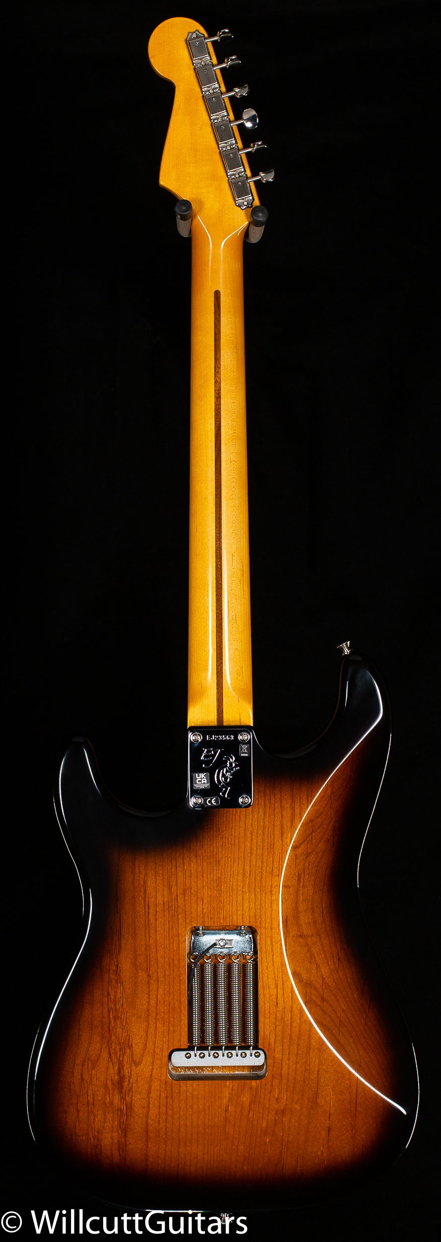 Fender Eric Johnson Stratocaster Maple Fingerboard 2-Color Sunburst (563)