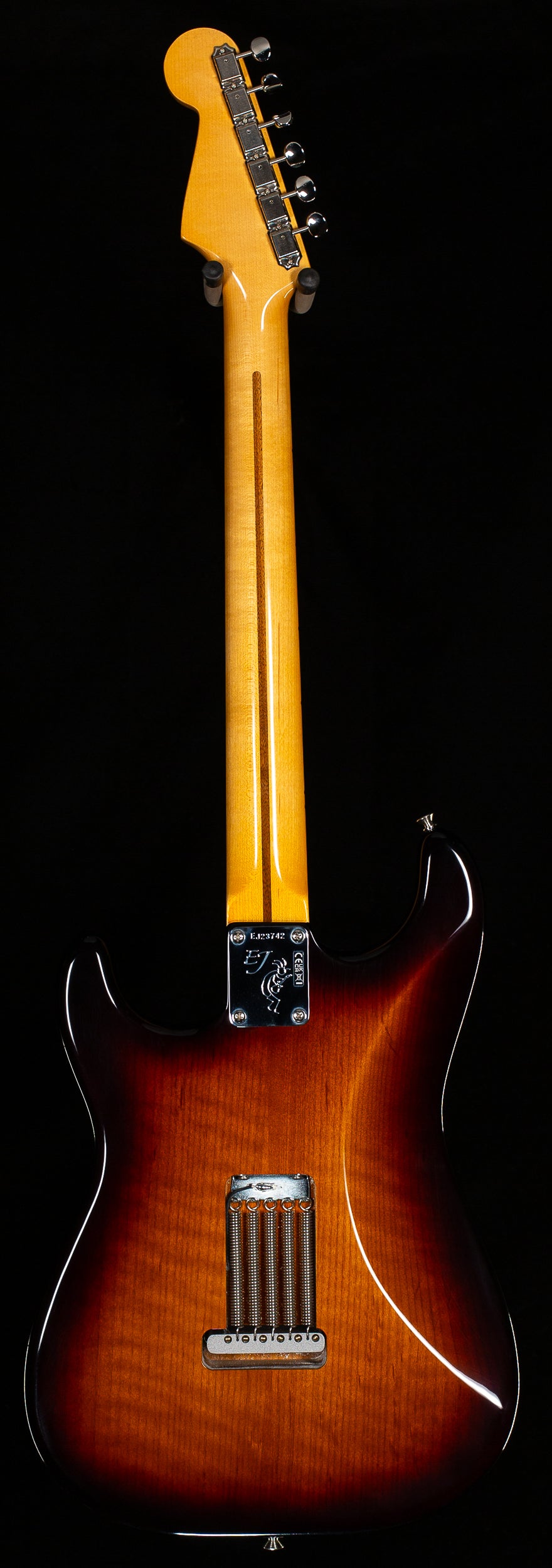 Fender Eric Johnson Stratocaster Maple Fingerboard 2-Color Sunburst (742)