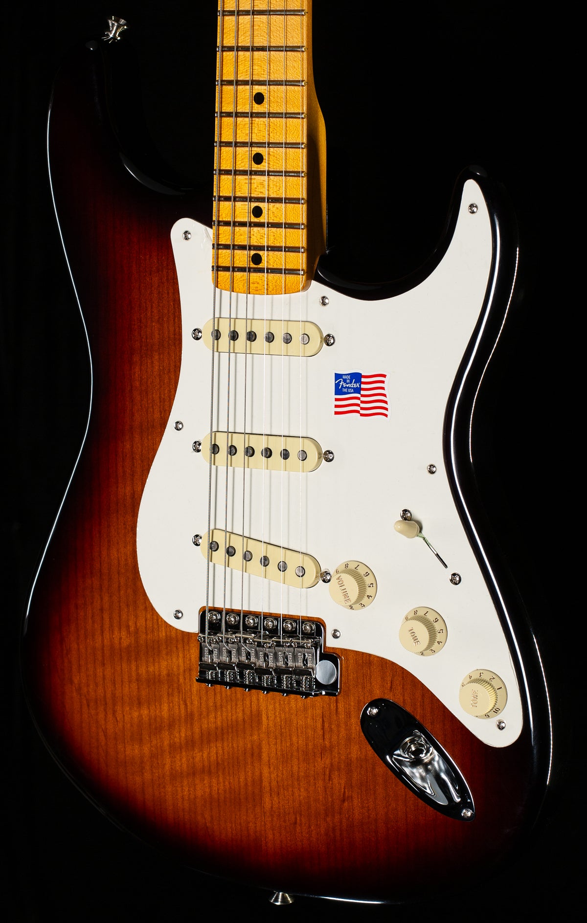 Fender Eric Johnson Stratocaster Maple Fingerboard 2-Color Sunburst (742)
