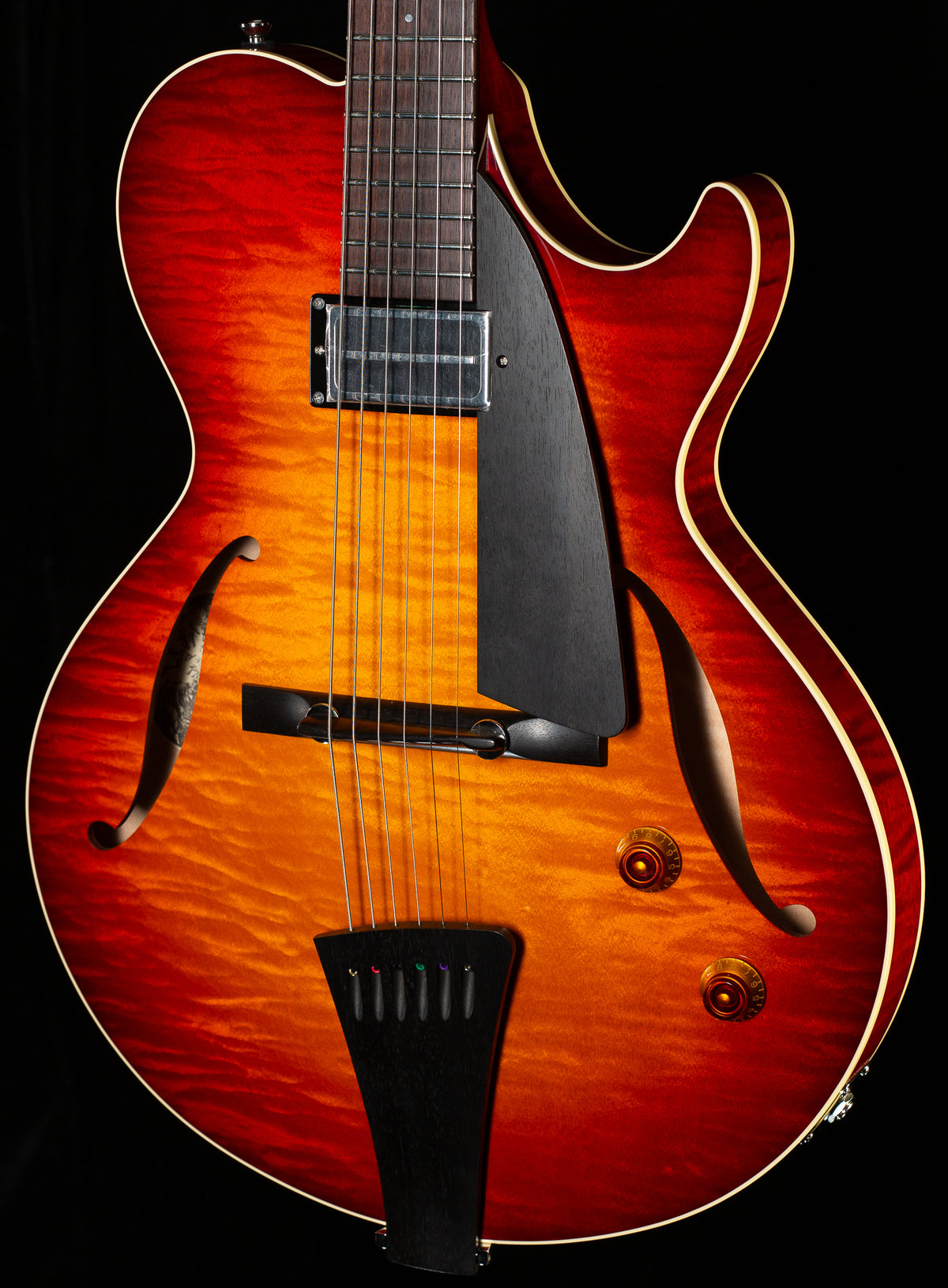 Collings Eastside Jazz LC Dark Cherry Sunburst (096)
