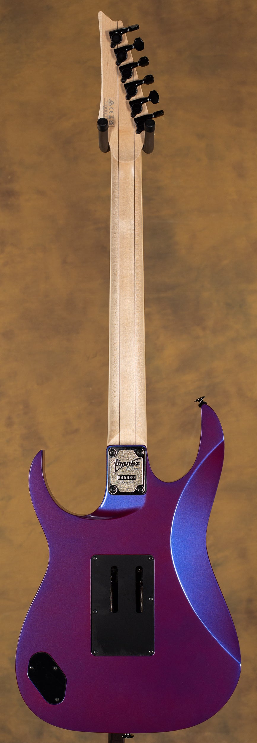 Ibanez RG550 Purple w/ Hardshell Case