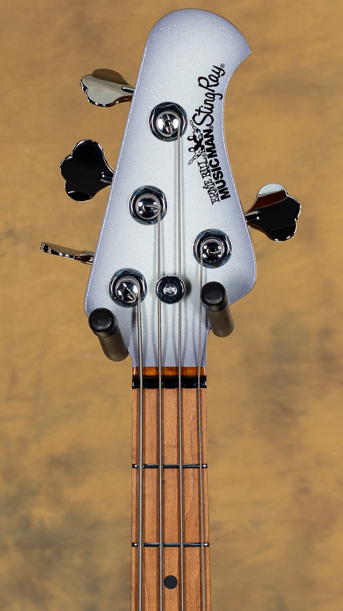 DEMO Ernie Ball Music Man StingRay Special H Snowy Night Bass Guitar (708)