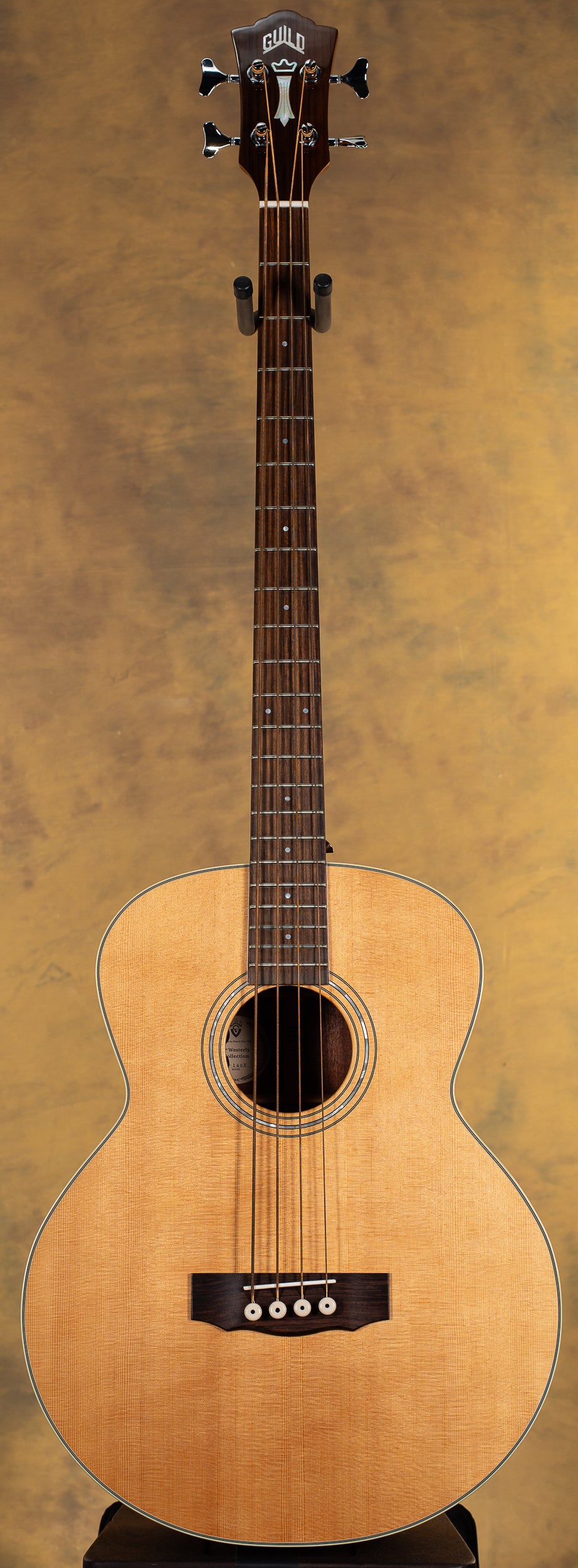Guild B-140E Natural