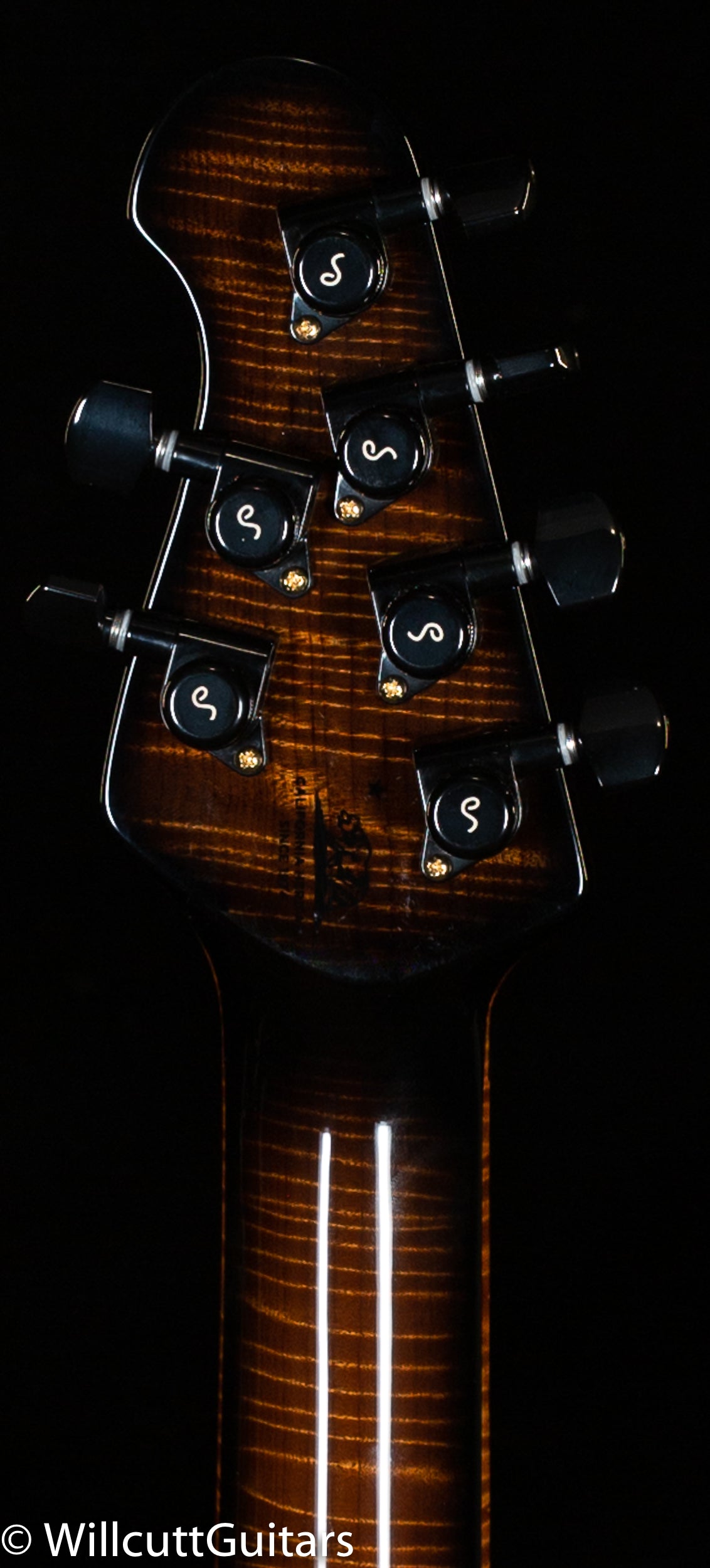 Ernie Ball Music Man Sabre HT Trem Duello (761)