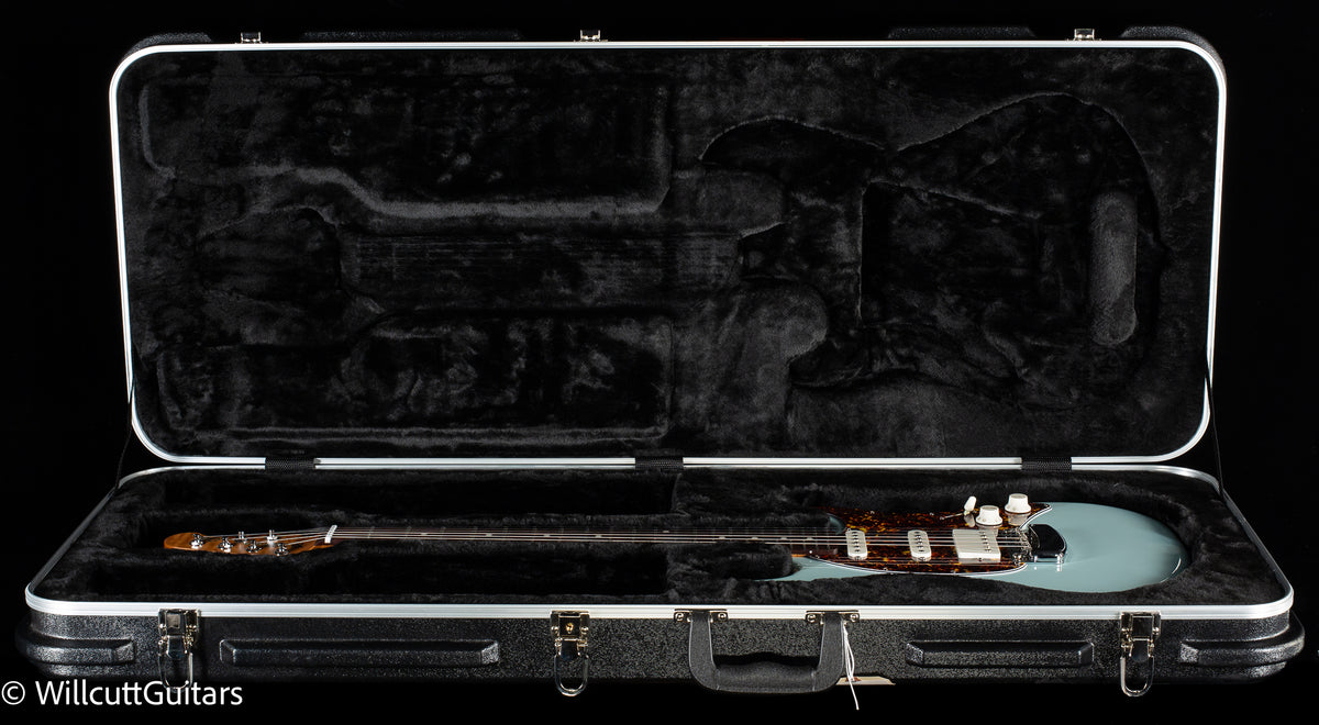 Ernie Ball Music Man Cutlass HSS Powder Blue