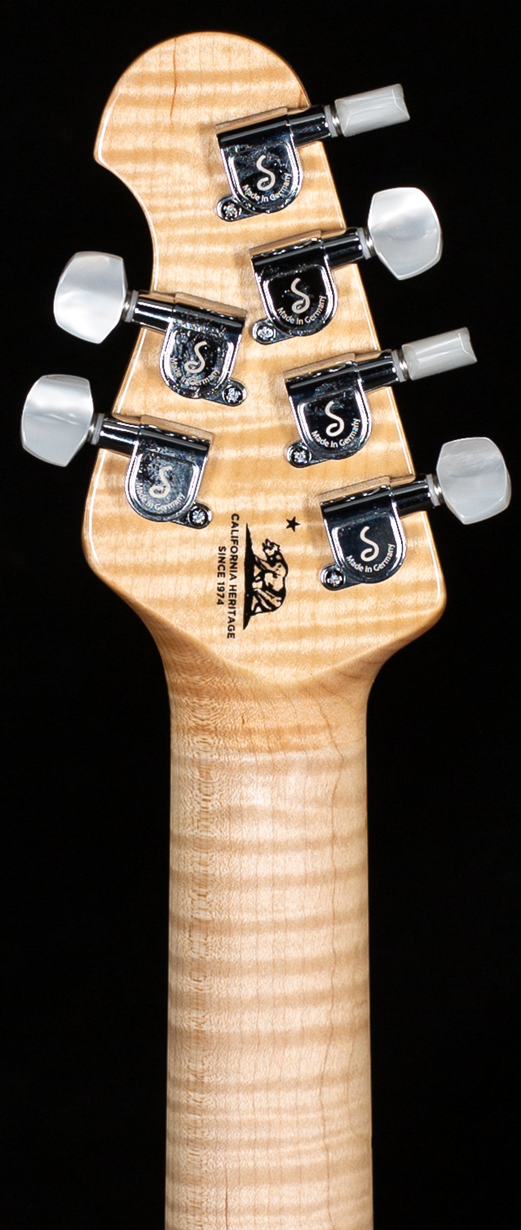 Ernie Ball Music Man Axis Nitro Ball Family Reserve Quilt Purple (046)