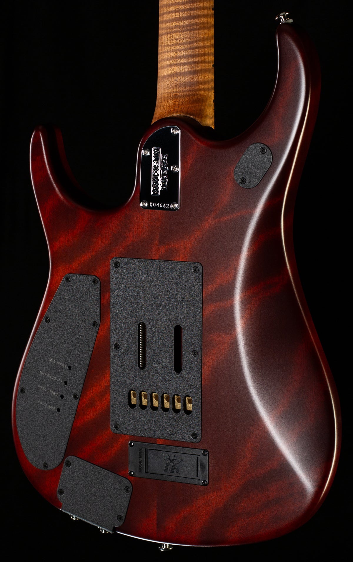 Ernie Ball Music Man JP15 Piezo Sahara Burst Quilt (642)