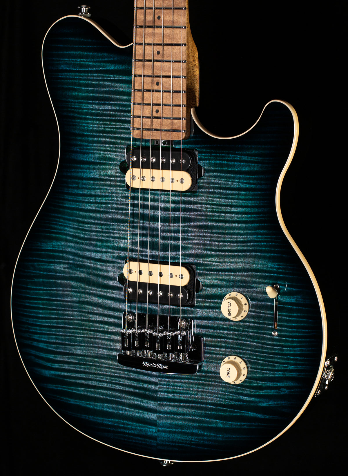 Ernie Ball Music Man Axis Super Sport Yucatan Flame (044)