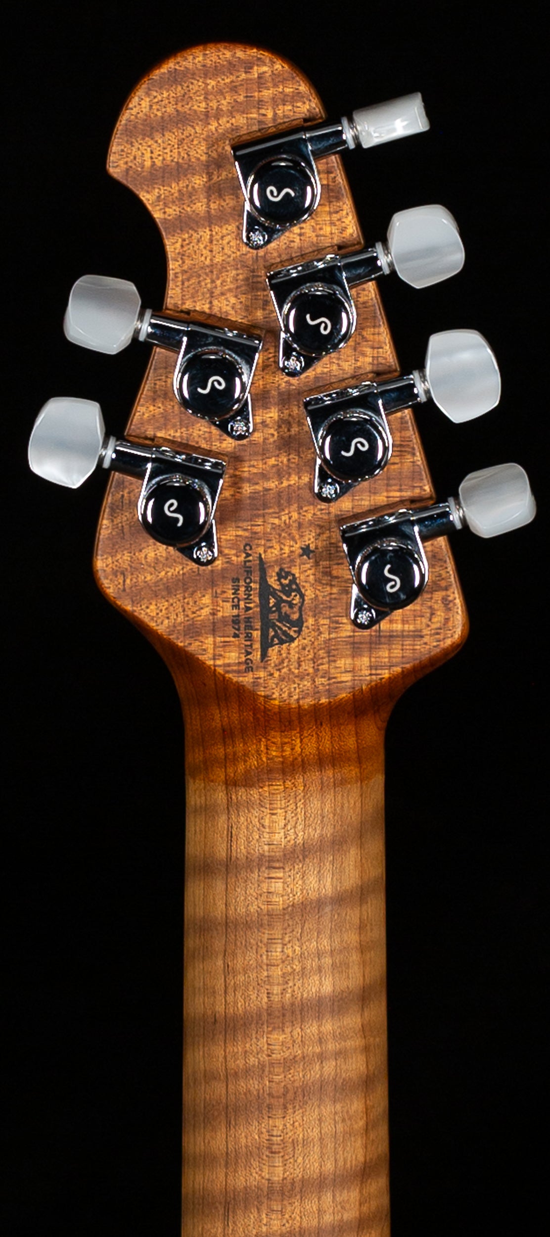 Ernie Ball Music Man Axis Super Sport HH Trem Yucatan Quilt (571)