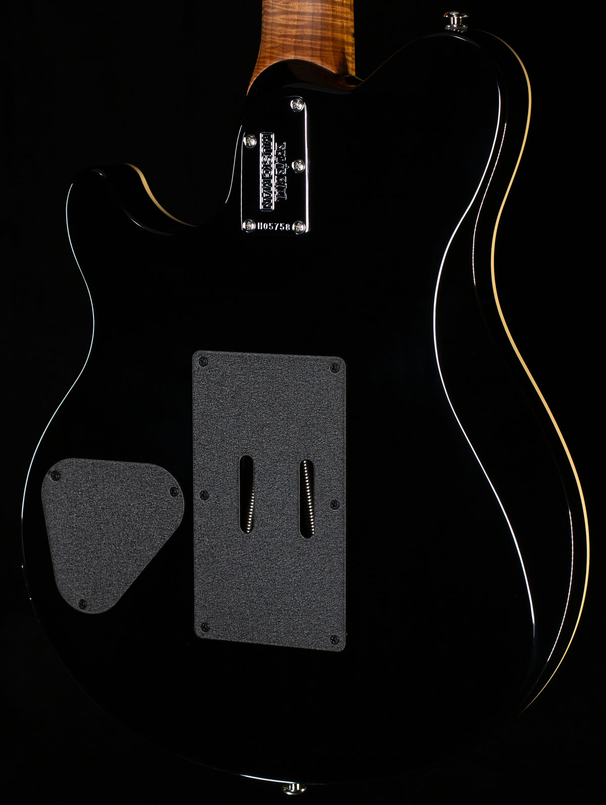 Ernie Ball Music Man Axis Yucatan Quilt (758)